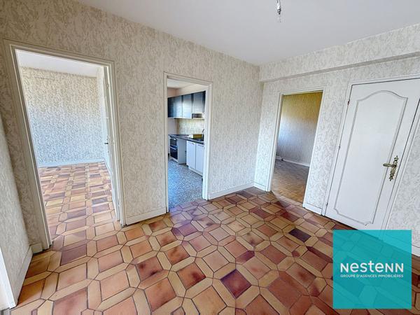 PORTAIL ROUGE ? T5 LUMINEUX AVEC BALCON + GARAGE | OPPORTUNITÉ MARCHÉ À FORT POTENTIEL