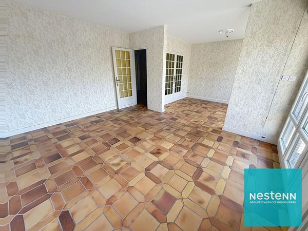 PORTAIL ROUGE ? T5 LUMINEUX AVEC BALCON + GARAGE | OPPORTUNITÉ MARCHÉ À FORT POTENTIEL