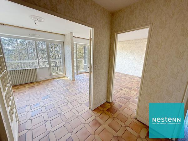 PORTAIL ROUGE ? T5 LUMINEUX AVEC BALCON + GARAGE | OPPORTUNITÉ MARCHÉ À FORT POTENTIEL