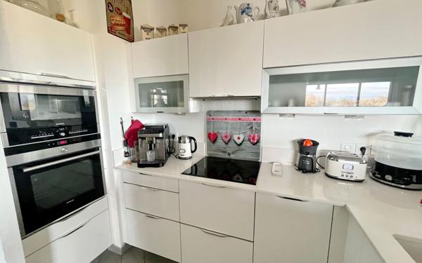 Appartement à vendre    3 pièces • 119,76 m2 Agde