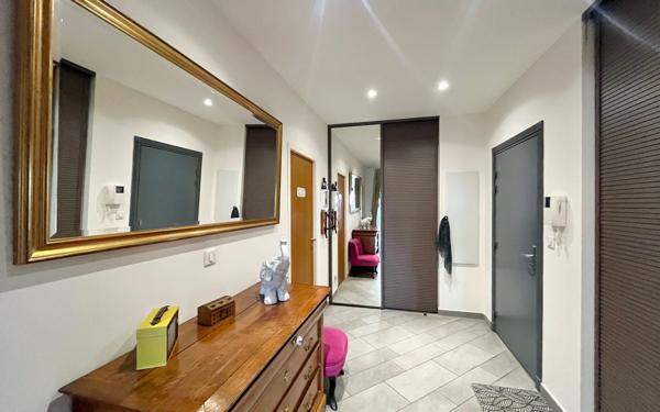 Appartement à vendre    3 pièces • 119,76 m2 Agde