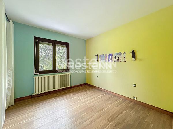 Maison 7 pièce(s) 213 m2