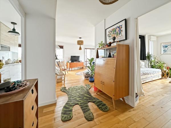 Appartement Montreuil 4 pièce(s) 76 m2 avec balcon, parking et cave