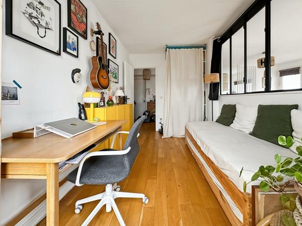 Appartement Montreuil 4 pièce(s) 76 m2 avec balcon, parking et cave