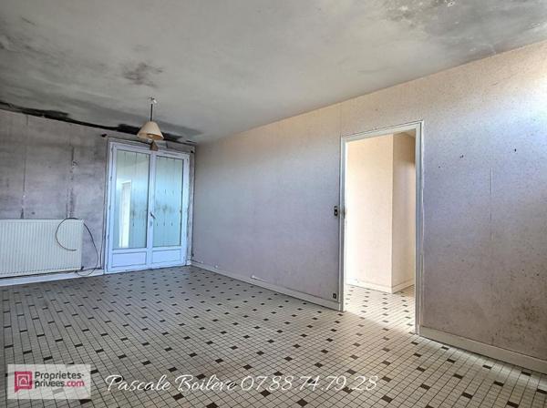 Ensemble immobilier de 3 habitations à rénover - 224 m² - VERNOIL LE FOURRIER (49390)