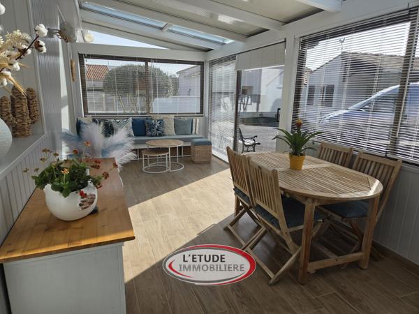 STE PAZANNE BOURG : plain pied 127 m², 4 chambres, 2 garages, terrasse et dépendance sur 791 m² de parcelle !