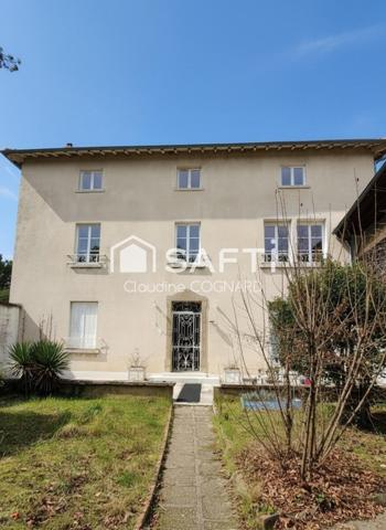 Grand appartement de type T4, très lumineux
