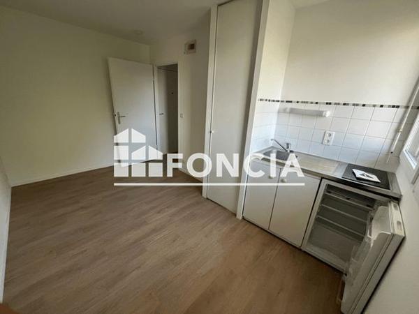 Location Studio 16.4 m² - 12-16 PLACETTE STE CATHERINE Amiens 80000