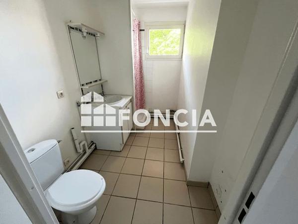 Location Studio 16.4 m² - 12-16 PLACETTE STE CATHERINE Amiens 80000