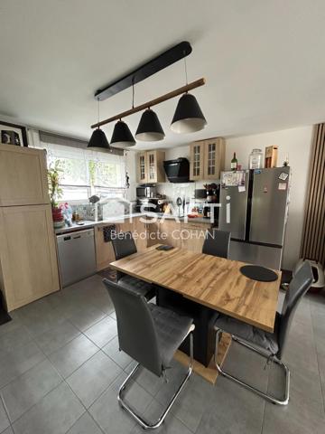 Pavillon de 2019, plain-pied, deux chambres, terrain clos