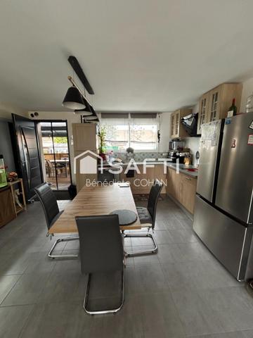 Pavillon de 2019, plain-pied, deux chambres, terrain clos