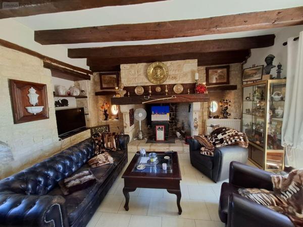 Maison de maître à vendre à Salignac-Eyvigues en Dordogne (24590), ref : 18113/121