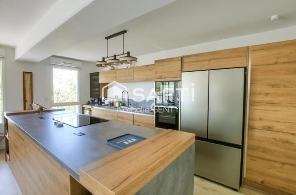 APPARTEMENT T5 AVEC DOUBLE GARAGE À QUELQUES MÈTRES DE LA PLAGE DE MALO LES BAINS