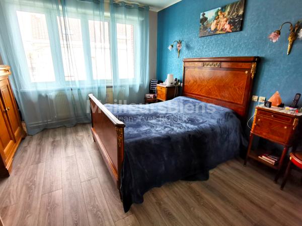 Belle maison de ville 160m² 5 chambres jardin sous-sol complet centre Saint-Saulve