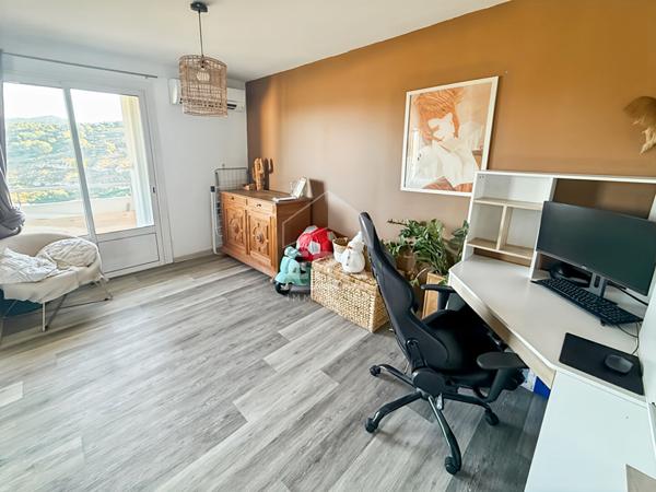 SEPTEMES LES VALLONS - EXCLUSIVITE - Appartement T3 avec balcon