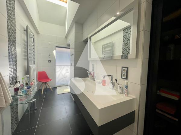 Maison 5 pièces 188 m2