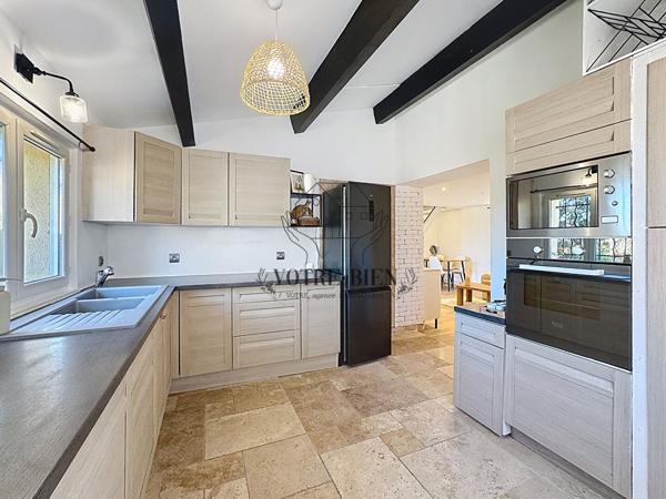Maison T2 meublée avec dépendance et jardin ? Pierrevert