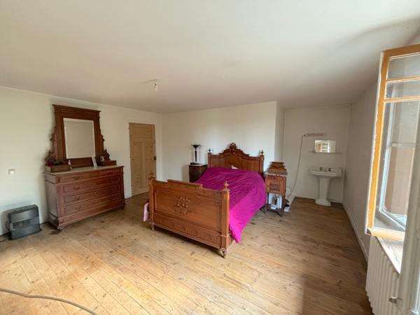 Ferme de 153 m² avec de nombreuses dépendances