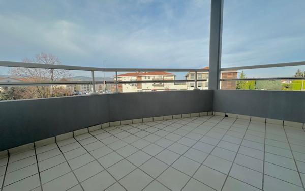 Appartement à louer    3 pièces •  Mornant