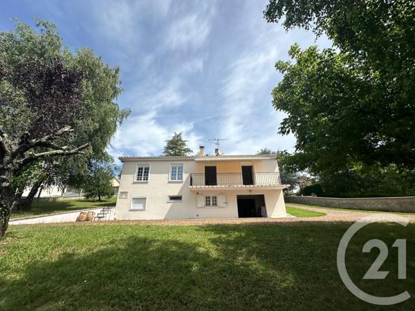 Maison à vendre  8 pièces - 123,50 m2 RUELLE SUR TOUVRE - 16