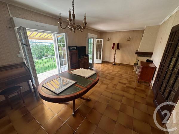 Maison à vendre  8 pièces - 123,50 m2 RUELLE SUR TOUVRE - 16