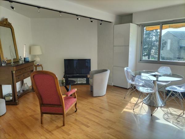 Appartement 3 pièce(s) 2 chambre(s) 71 m²