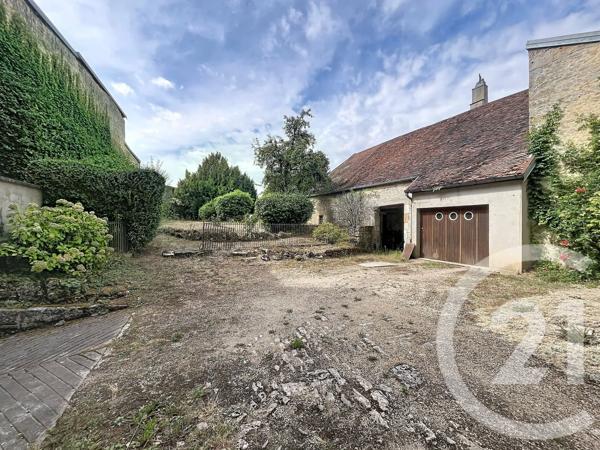 Maison à vendre  12 pièces - 365 m 2   LANGRES  - 52