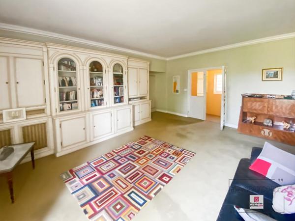 EN EXCLUSIVITÉ  : MAISON VIGNERONNE DE CARACTÈRE AVEC PARC DE 1,2 HA A CARCASSONNE