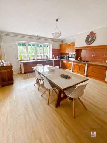 EN EXCLUSIVITÉ  : MAISON VIGNERONNE DE CARACTÈRE AVEC PARC DE 1,2 HA A CARCASSONNE