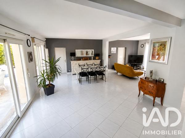 Maison à vendre 8 pièces 260 m² Saint-Lyé