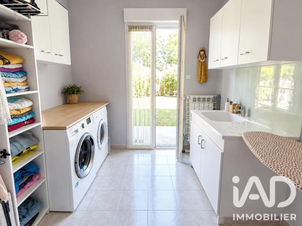 Maison à vendre 8 pièces 260 m² Saint-Lyé