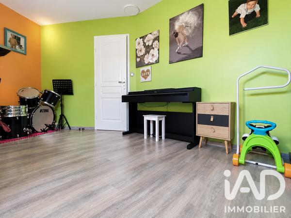 Maison à vendre 8 pièces 260 m² Saint-Lyé