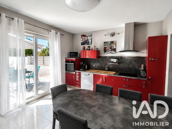 Maison à vendre 8 pièces 260 m² Saint-Lyé
