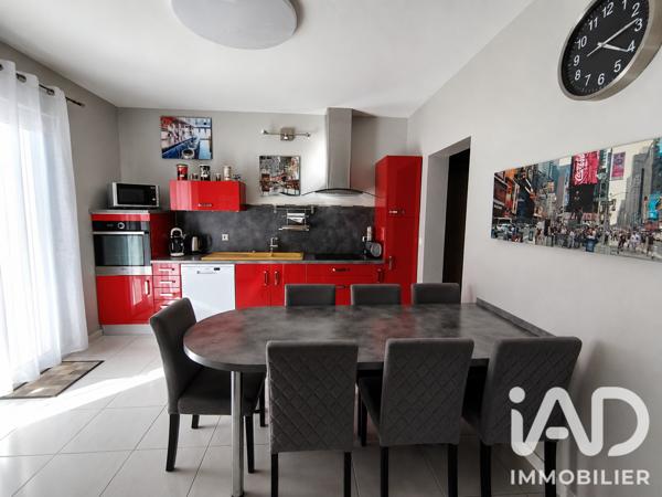 Maison à vendre 8 pièces 260 m² Saint-Lyé