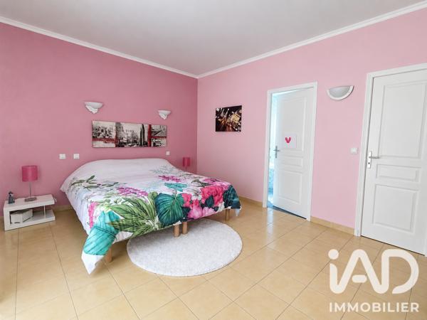 Maison à vendre 8 pièces 260 m² Saint-Lyé