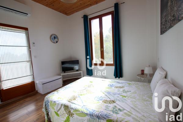 Maison à vendre 5 pièces 145 m² Nîmes