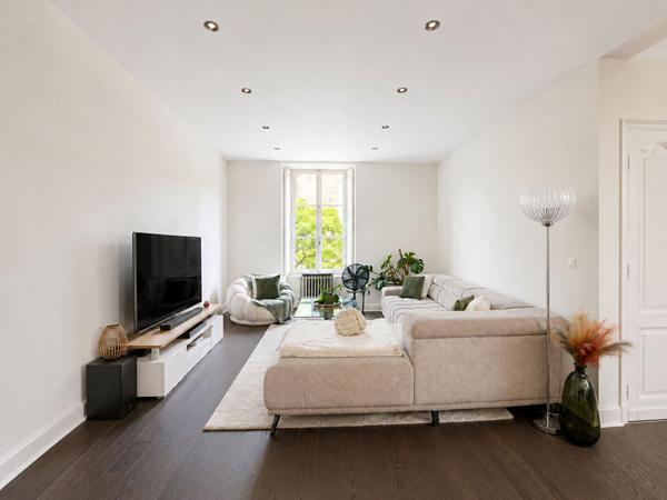 CENTRE-VILLE APPARTEMENT DE 198 M²  4 CHAMBRES - MEZZANINE - 2 PARKINGS