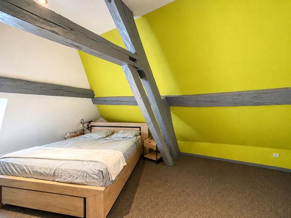CENTRE-VILLE APPARTEMENT DE 198 M²  4 CHAMBRES - MEZZANINE - 2 PARKINGS