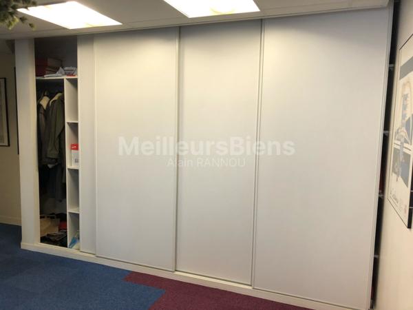 Appartement Bureau Cabinet Local commercial 52m2 avec possibilité parking quartier gare