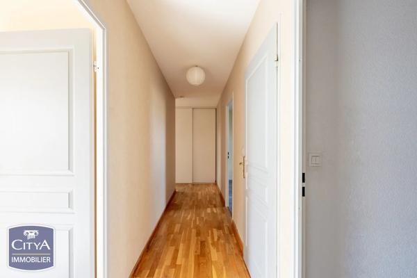 Appartement à vendre 4 pièces 103.79m² Blois (41000)