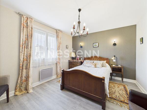 A vendre à Aurillac, quartier Baradel, Maison de type 6 d'une surface de 115 m², avec garage et jardin.