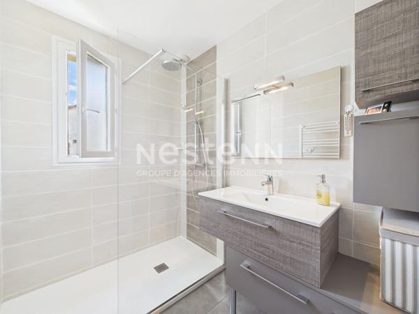 A vendre à Aurillac, quartier Baradel, Maison de type 6 d'une surface de 115 m², avec garage et jardin.