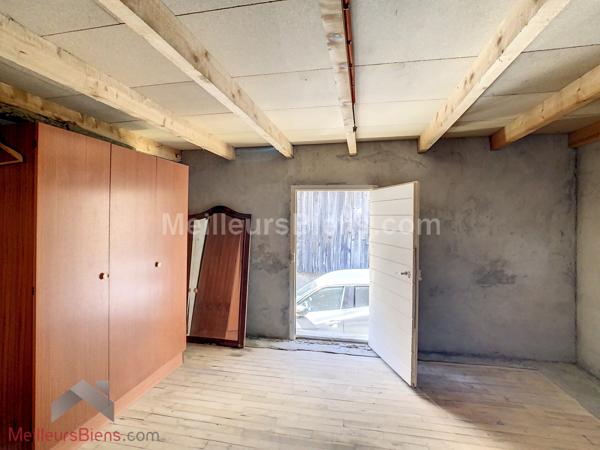 Maison de village avec garage fermé