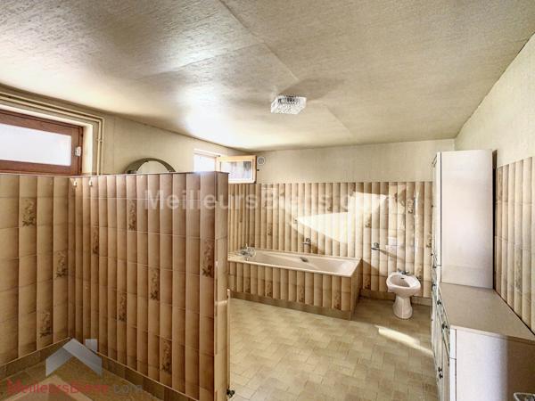 Maison de village avec garage fermé