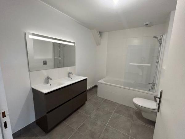 Appartement 4 pièces T4 F4 134 m² à Poitiers 34 BOULEVARD CHASSEIGNE 86000 à louer