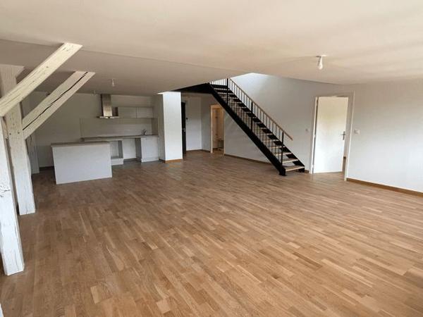 Appartement 4 pièces T4 F4 134 m² à Poitiers 34 BOULEVARD CHASSEIGNE 86000 à louer