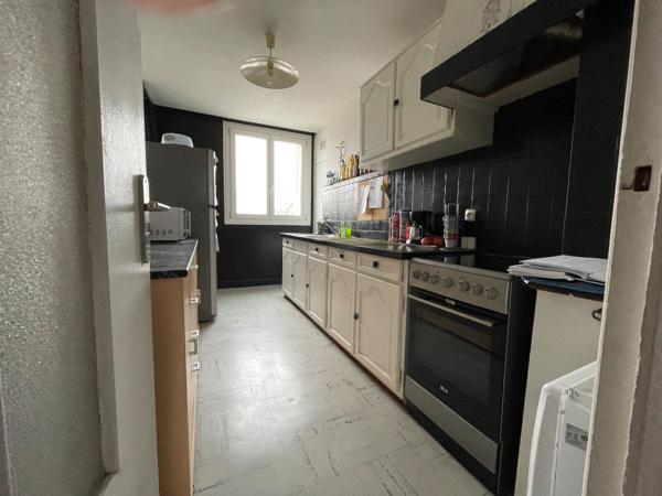 TRES BEL APPARTEMENT DE 66 M² REFAIT A NEUF SITUE AU 4ème ETAGE D'UN IMMEUBLE DE STANDING Beauvais (60000)