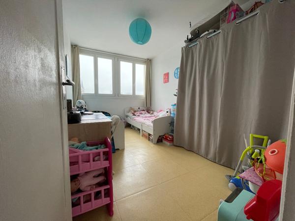 TRES BEL APPARTEMENT DE 66 M² REFAIT A NEUF SITUE AU 4ème ETAGE D'UN IMMEUBLE DE STANDING Beauvais (60000)