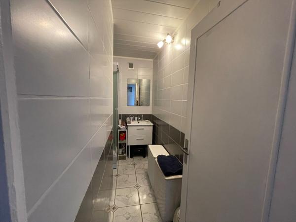 TRES BEL APPARTEMENT DE 66 M² REFAIT A NEUF SITUE AU 4ème ETAGE D'UN IMMEUBLE DE STANDING Beauvais (60000)