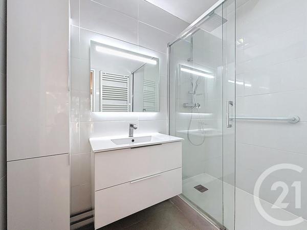 Appartement T3 à vendre  3 pièces - 54,19 m2 MARSEILLE - 13008